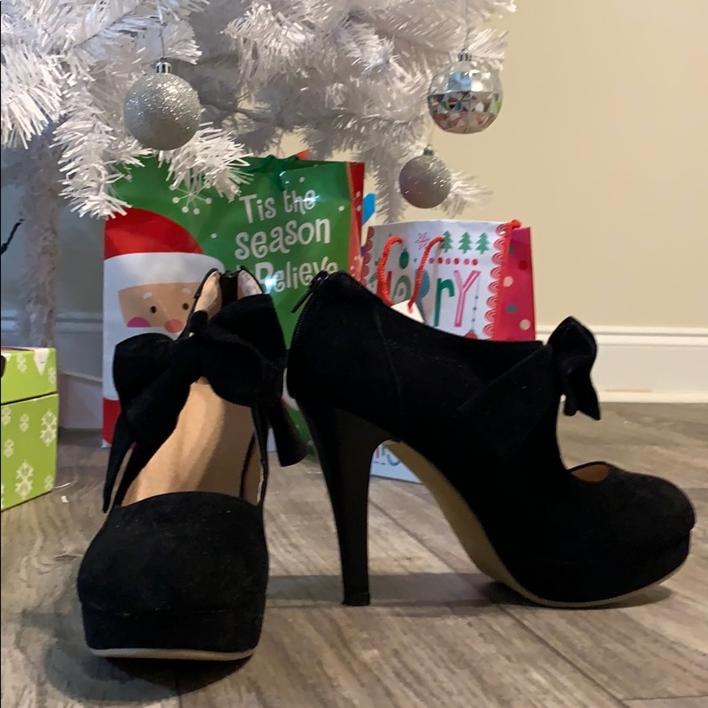 Black Women’s Pumps